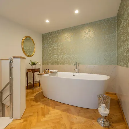 Palazzo Monga Boutique 4*