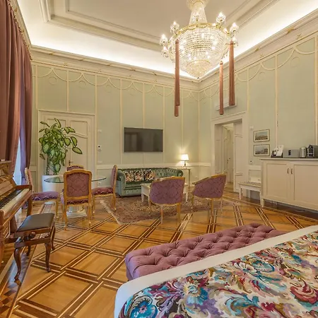 Maison d'hôtes Palazzo Monga Boutique 4*