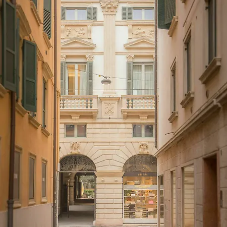 Palazzo Monga Boutique 4* Verona