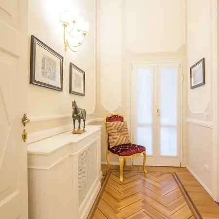 Palazzo Monga Boutique Konukevi Verona